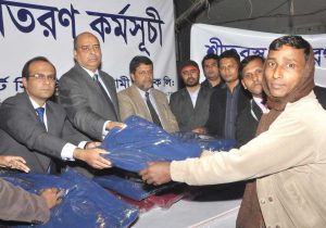 FSIBL Distributed Blankets among Cold-hit People at Karwan Bazar, Dhaka